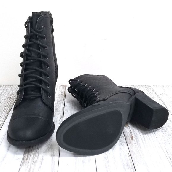 New Black Lace Up Combat Chunky Heel Boots Booties - Picture 4 of 5